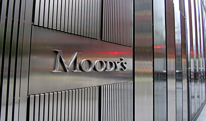 Moody's önce övdü, sonra uyardı