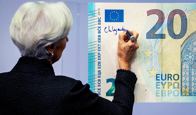 Euro, Lagarde'ı bekliyor