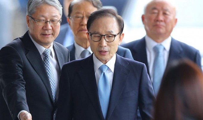 Eski Güney Kore Devlet Başkanı'na 17 yıl hapis