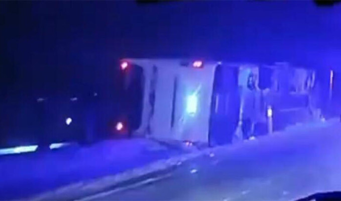 Nevşehir'de yolcu otobüsü devrildi! Yaralılar var