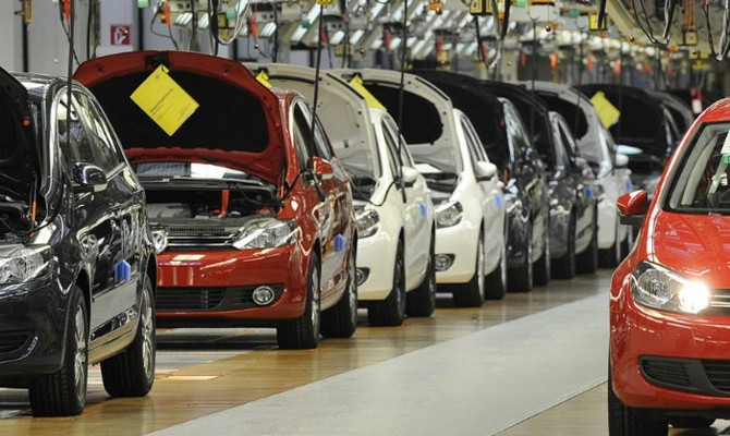 Otomotivde üretim yüzde 4 arttı, ihracat aynı oranda azaldı