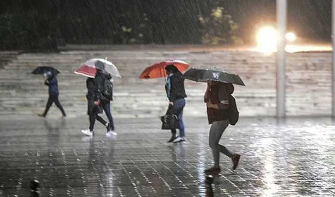 İstanbul haftaya sağanak yağmur ile başlayacak