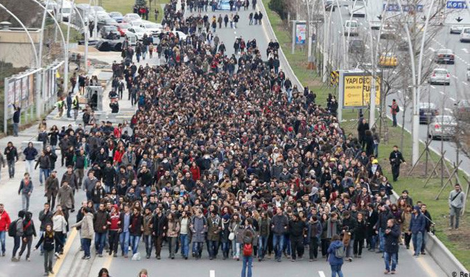 Trabzon'da gösteri yürüyüşleri yasaklandı