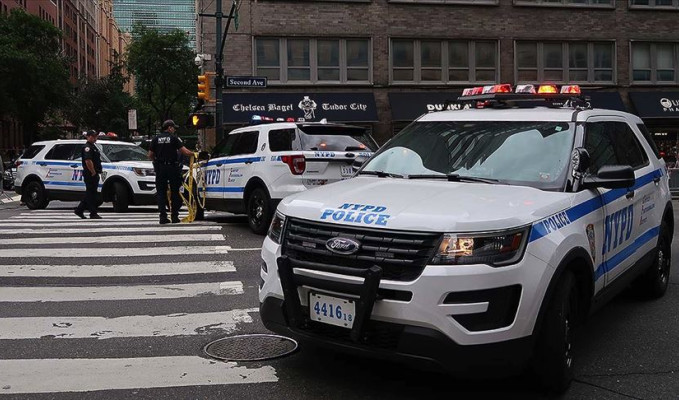 ABD'nin New York kentinde polise ‘korona virüslü’ saldırı
