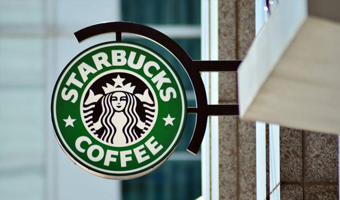 Starbucks çalışanların sözleşmesini askıya alıyor