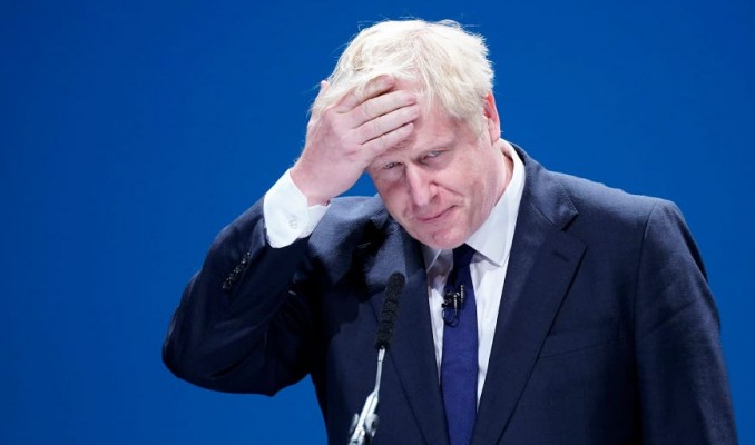 İngiltere Başbakanı Boris Johnson yoğun bakıma kaldırıldı
