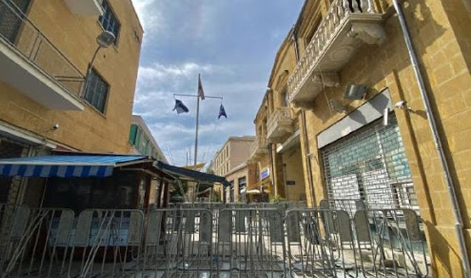 Kuzey Kıbrıs'ta kapalı olan işletmeler yarın açılıyor