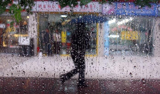 İstanbul'a soğuk ve yağışlı hava uyarısı