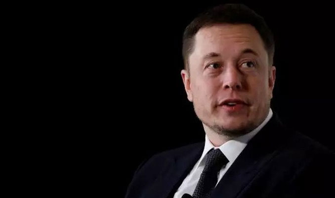 Tesla'dan Elon Musk'a 800 milyon dolar ödeme