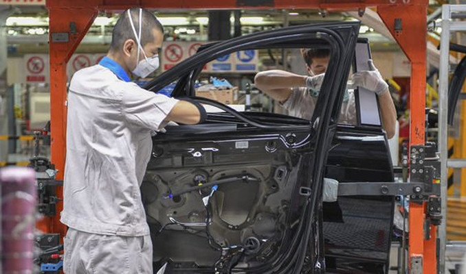 İngiltere'de otomobil üretimi 74 yılın en düşük düzeyinde