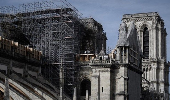Notre Dame Katedrali'nin kaderi belli oldu