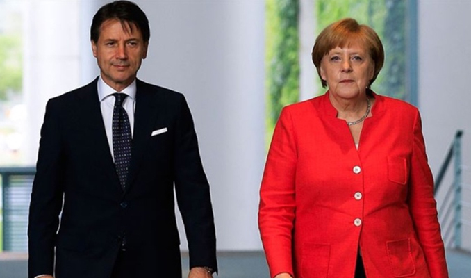 Merkel'den AB'ye kurtarma paketinde uzlaşı çağrısı