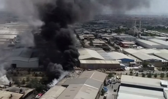 Konya'da hurda fabrikasında yangın çıktı
