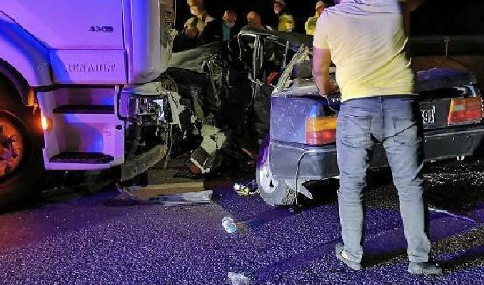 Ankara'da feci kaza: Ölü ve yaralılar var