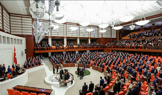 CHP ve İYİ Parti'den baro düzenlemesine sert eleştiriler