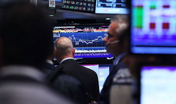 Wall Street haftanın işlem son gününe düşüşle başladı