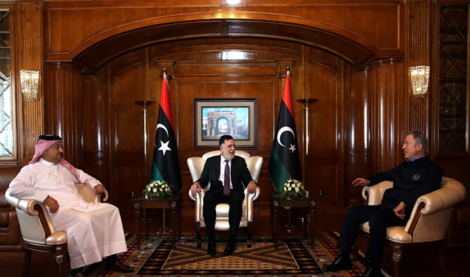 Libya'da kritik üçlü toplantı