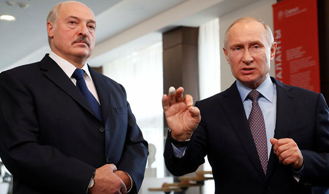 Putin: Lukaşenko'nun kullanması için polis gücü oluşturduk