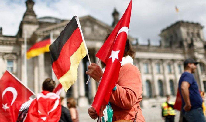 Almanya'nın Türkiye yasağını kaldırmasının perde arkası