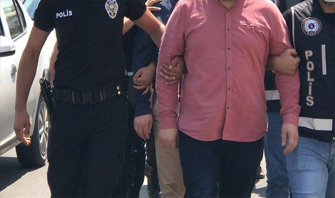 Botla Yunanistan'a kaçan 11 FETÖ şüphelisi tutuklandı