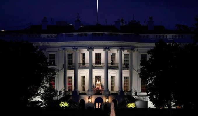 Beyaz Saray'daki son gününde nişan sürprizi