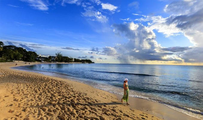 Barbados, 2 bin dolara bir yıllık vize veriyor