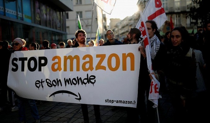 Fransa'da Amazon protestosu