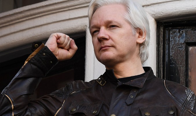İngiltere, Assange'ı iade etmiyor!