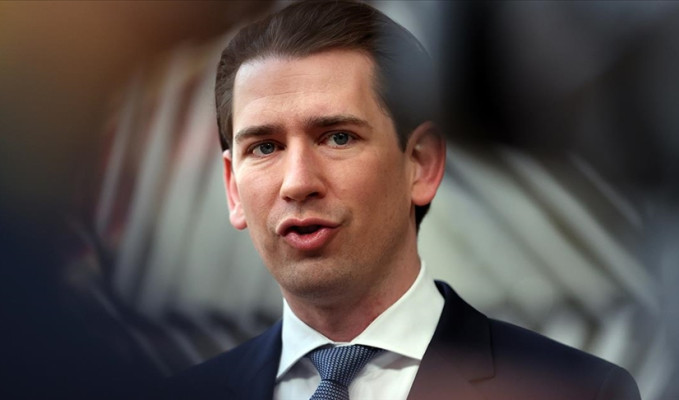 Avusturya’da başbakan değişikliği iktidara yönelik tepkileri azaltmadı