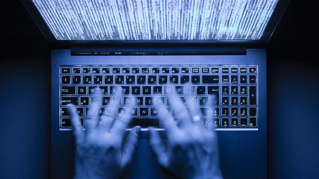 Rus hackerlar, medya şirketine saldırdı