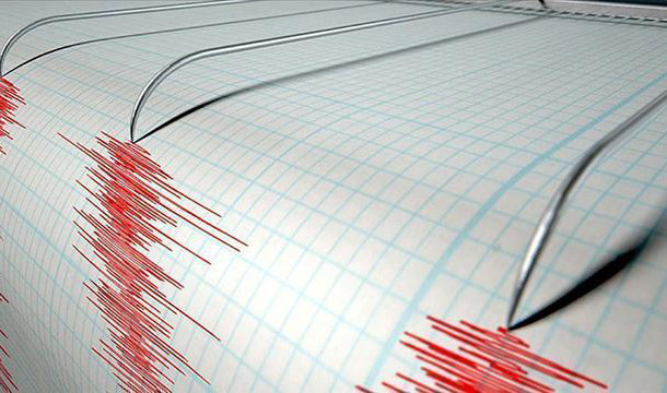 Ege'de 4 büyüklüğünde deprem