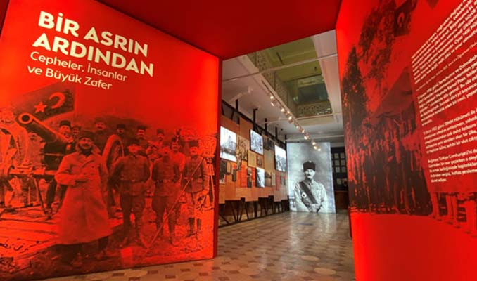 Türkiye İş Bankası Müzesi’nin yeni sergisi  “Bir Asrın Ardından”