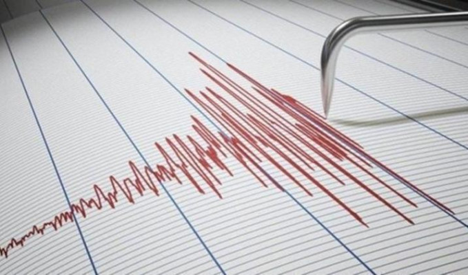İran'da şiddetli deprem