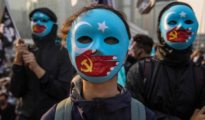 Çin'de eski polisten Uygur Türkü itirafı