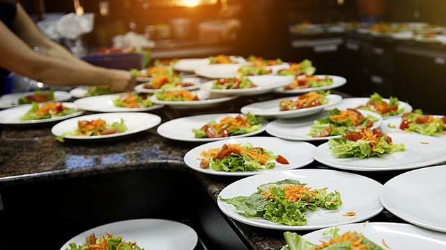 Açık büfe restoranlarda israf yüzde 40 azaldı