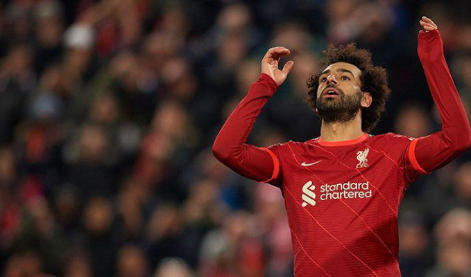 Salah'ın tarihi maçtaki forması açık artırmada