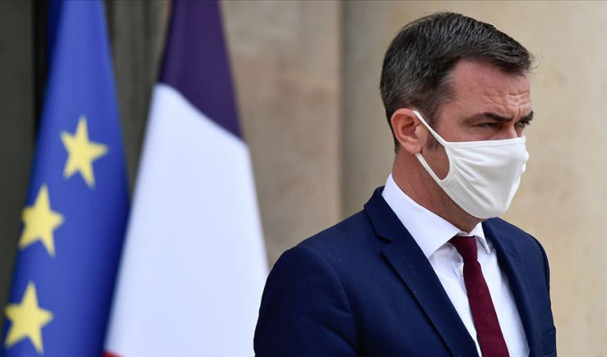 Fransa'da maske zorunluluğu geri geldi