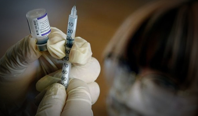 Avrupa İlaç Ajansı'ndan Omikron varyantına karşı aşı açıklaması