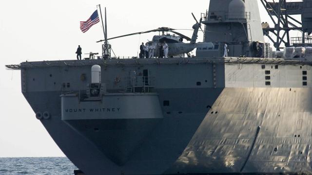 Rusya Karadeniz'de ABD gemisini izlemeye aldı