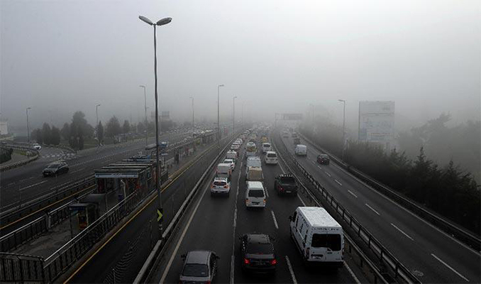 İstanbul'da sis yoğunluğu! Trafik yüzde 71'e çıktı