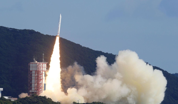 Japonya 9 uydu taşıyan Epsilon-5 roketini fırlattı