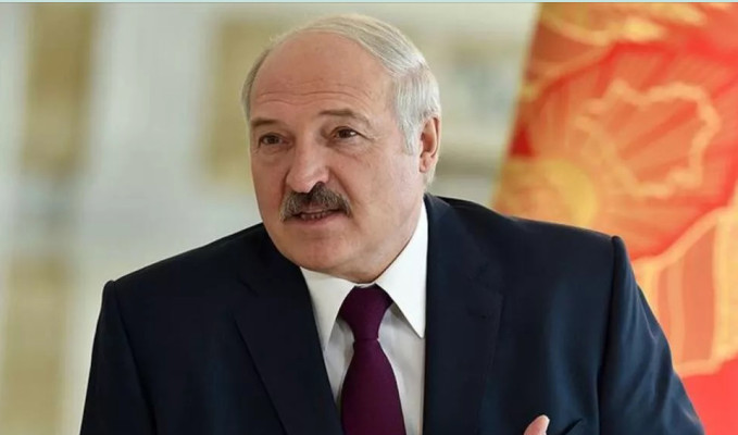 Lukaşenko: Batı, rakiplerini ortadan kaldırmayı amaçlıyor