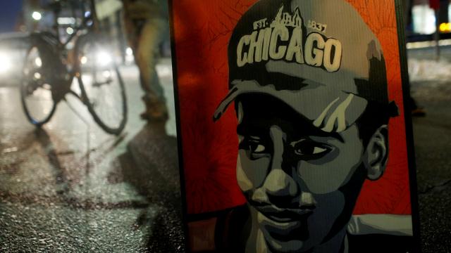 ABD'de eski polis, siyahi genci öldürmekten suçlu bulundu