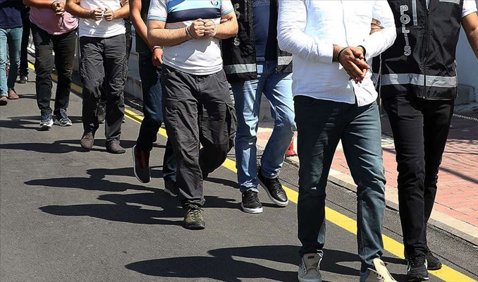 İstanbul'da DEAŞ'a operasyon: 9 gözaltı