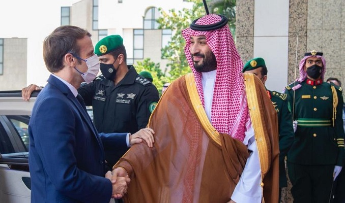 Fransa Cumhurbaşkanı Macron, Suudi Arabistan'da