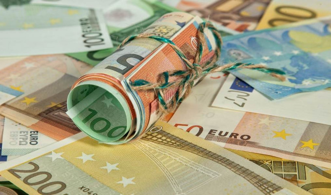 Euro banknotları yeniden tasarlanacak