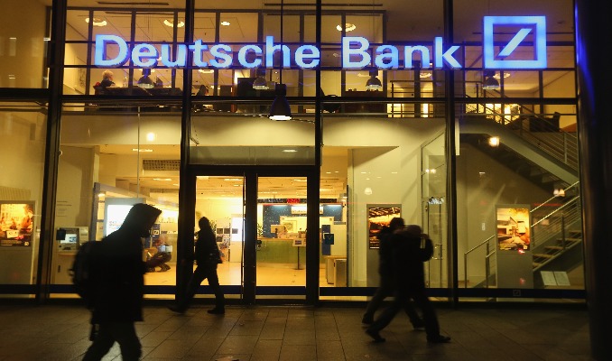 Deutsche Bank’a dolar işlem yasağı getirildi