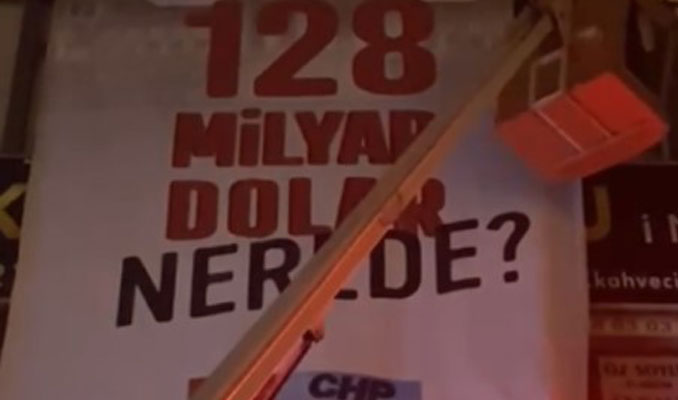 CHP'nin astığı pankartlar söküldü