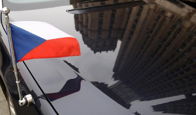 Çekya 6 milyar euroluk ihaleden Rus şirketi çıkarıyor