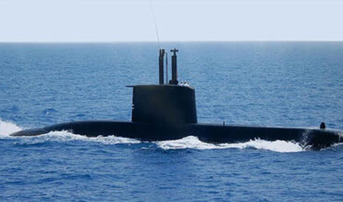53 mürettebatla kaybolan denizaltı aranıyor